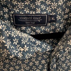 Vineyard Vines Navy Floral Men's Shirt